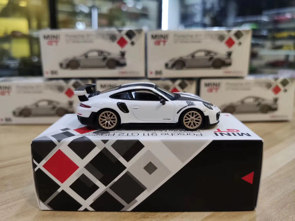 1:64 Mini GT 911 Turbo GT2 RS Diecast Model Car