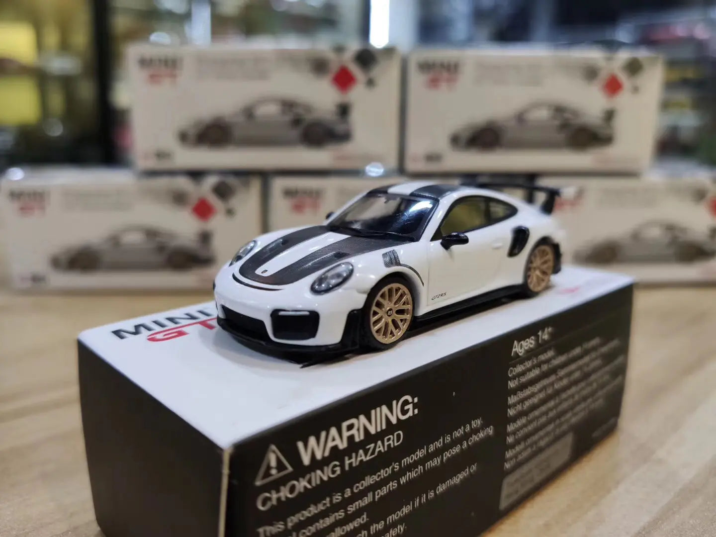 1:64 Mini GT 911 Turbo GT2 RS Diecast Model Car